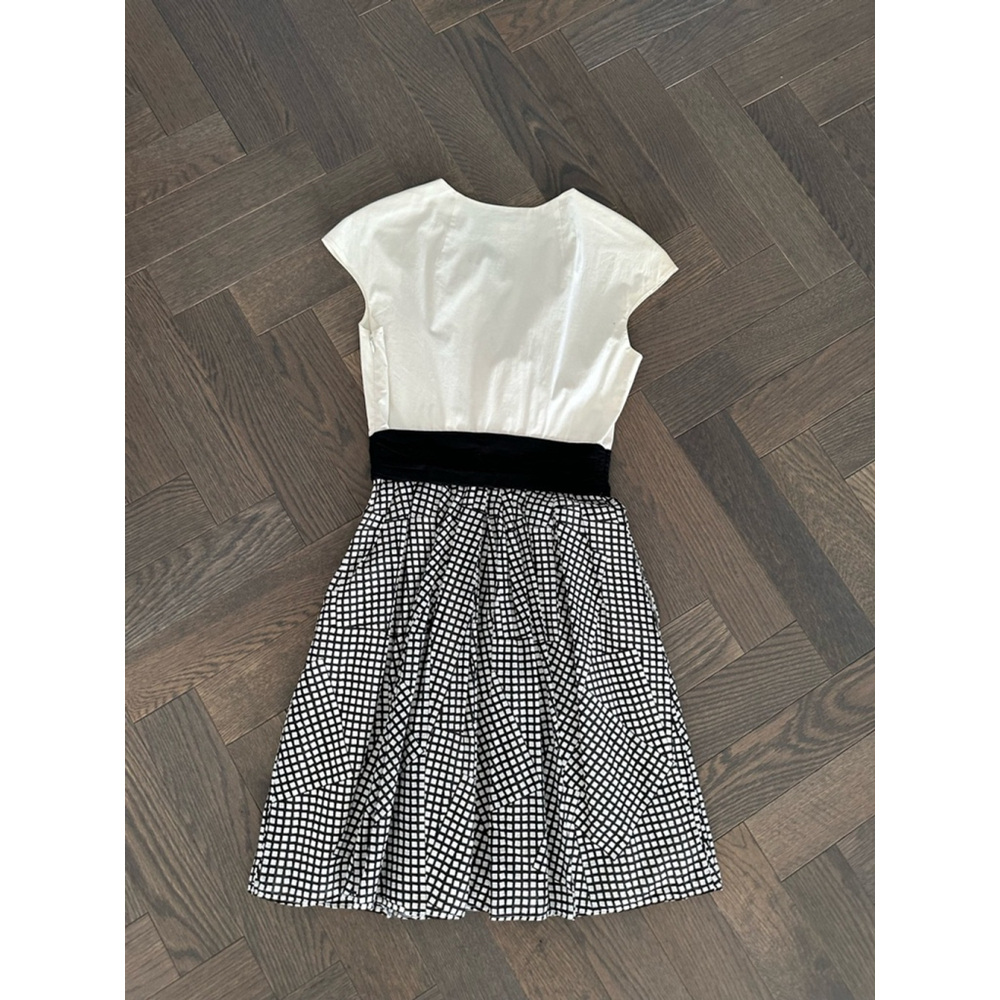 Women's Paule Ka Dress Size 36 White & Black